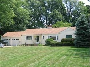 22875 Mastick Rd, Fairview Park, OH 44126