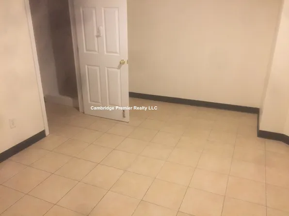 74 Adams St APT 1, Waltham, MA 02453