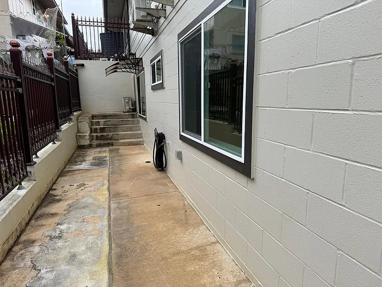 1769 Akahi St #B — Photo 18