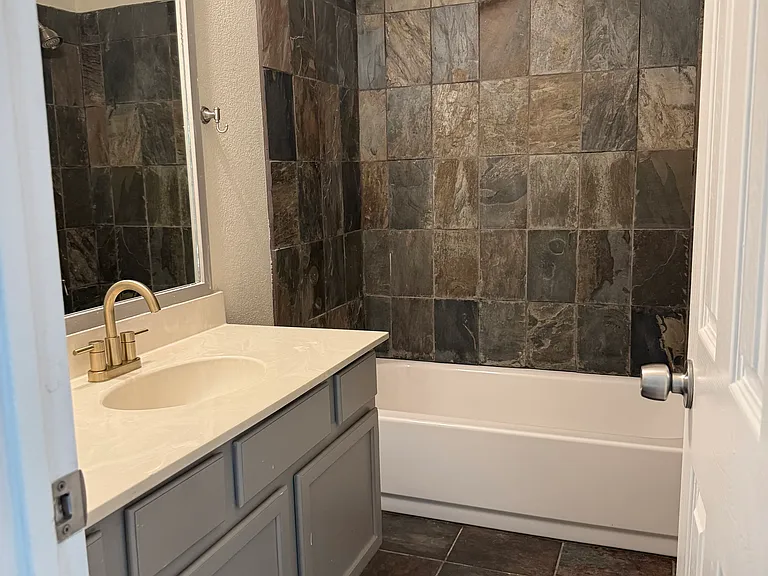 5304 San Mateo Ct — Photo 11