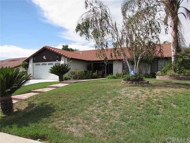 1st image of 25772 Los Flores Dr