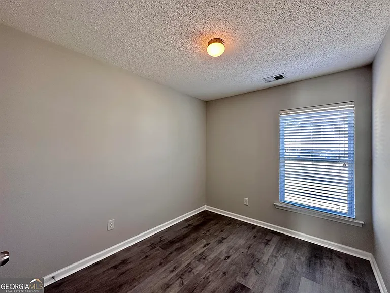2042 Bayrose Cir #42B — Photo 14