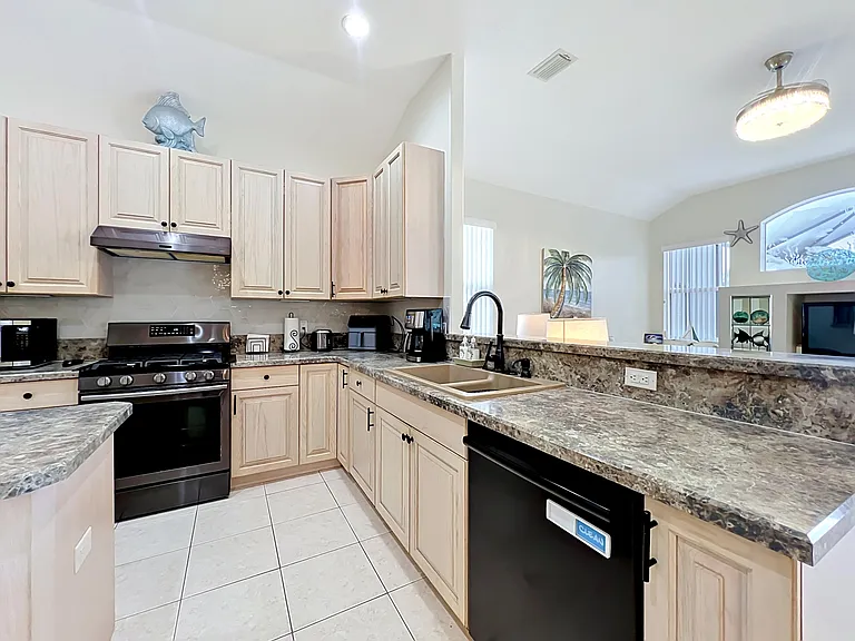 1343 Shoreline Cir — Photo 17