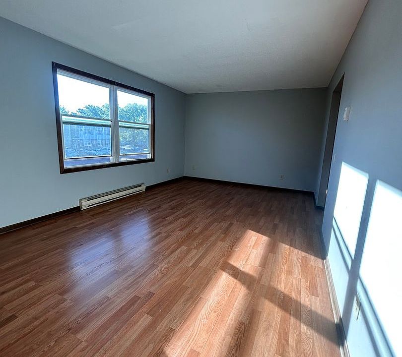 1st image of 1132 Imperial Cir #1
