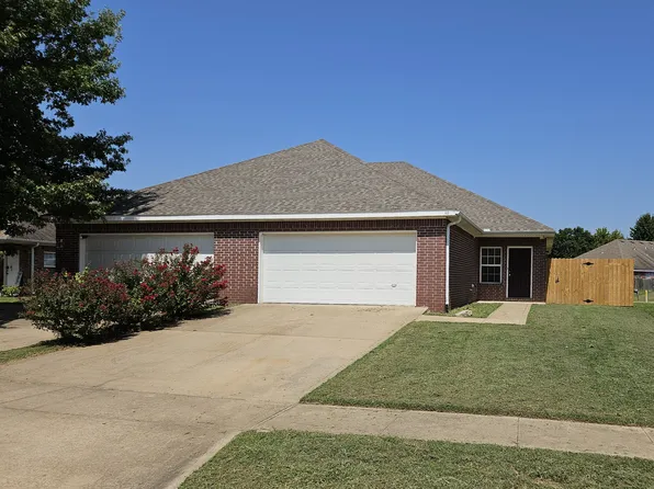 48 W Dakota Trl, Farmington, AR 72730