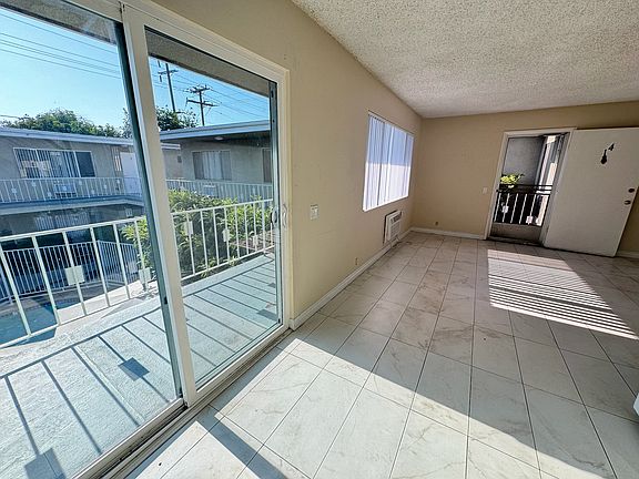 4th image of 4824 Santa Anita Ave #18
