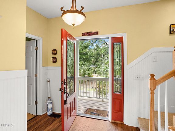 5th image of 10 Fiddlers Bend Drive