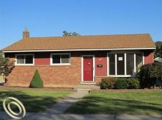 3003 Grange Rd, Trenton, MI 48183