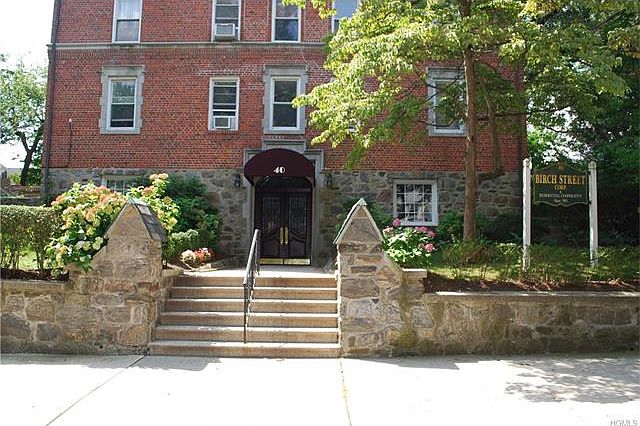 1st image of 40 E Birch St APT 3A