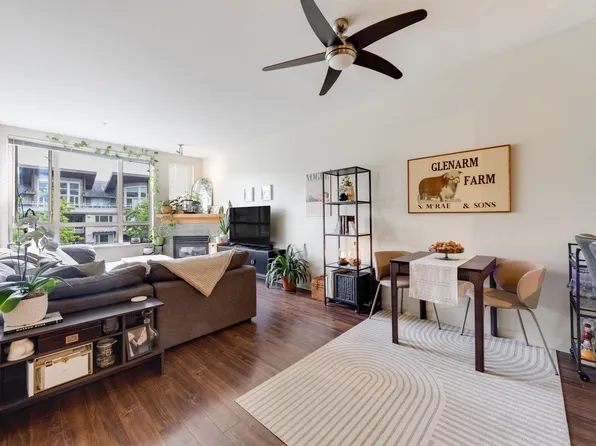 580 Raven Woods Dr #319, North Vancouver, BC V7G 0A4