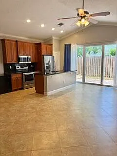 3125 Shelby Way — Photo 5