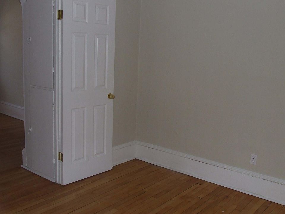 1st image of 3412 N Fratney St