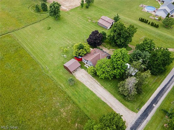 4th image of 25360 Baker Rd