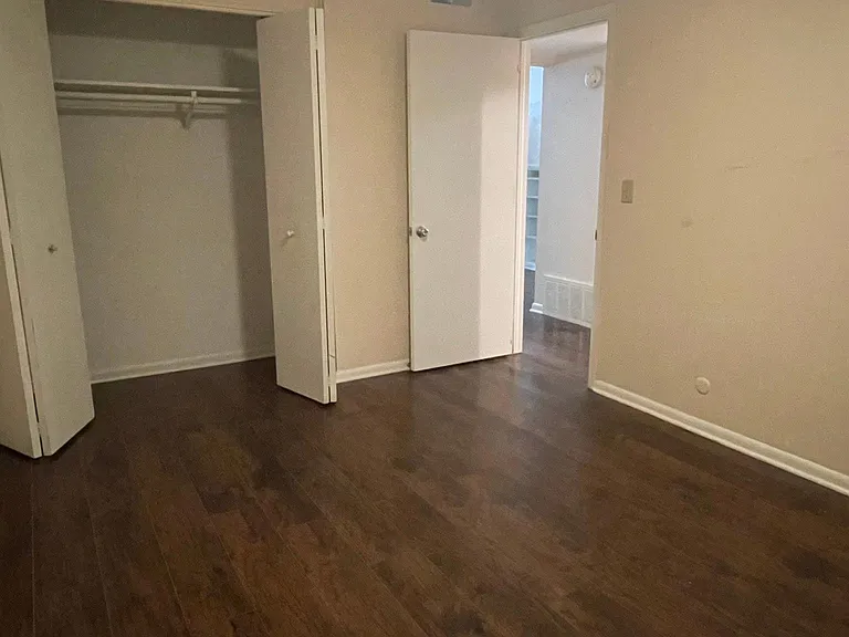 235 E Palatine Rd #1C — Photo 5