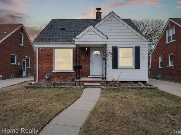 24360 Ross St, Dearborn, MI 48124