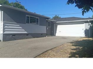 2747 Barnard St, Richmond, CA 94806