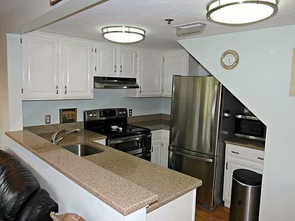 4th image of 200 Falls Blvd Unit C301