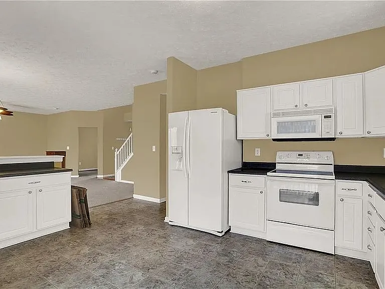 8081 Tasman Dr — Photo 14