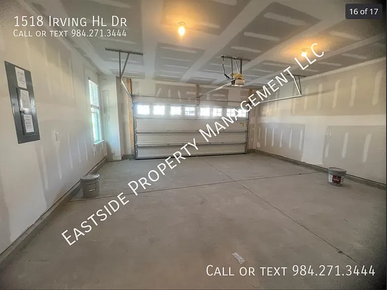 1518 Irving Hill Dr — Photo 16