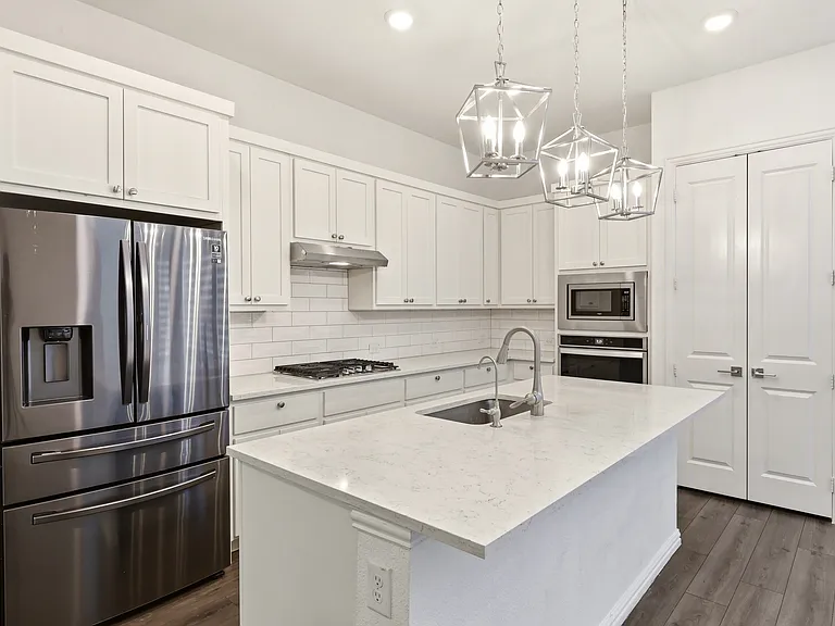 239 Goodson Dr — Photo 6