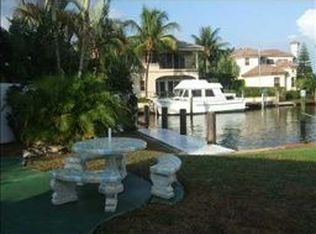 701 SE 8th Ct, Delray Beach, FL 33483