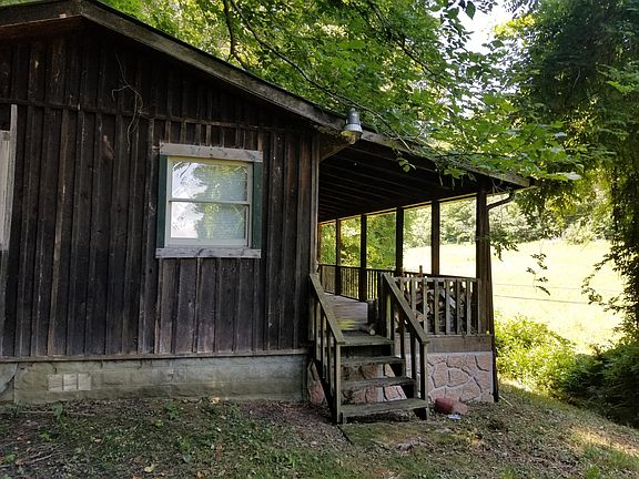 4th image of 674 Sherwood Forest Ln