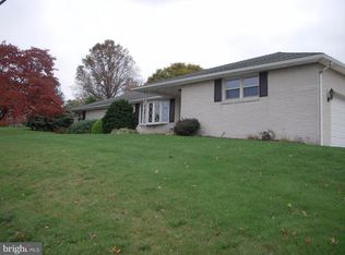 800 Cape Horn Rd, York, PA 17402