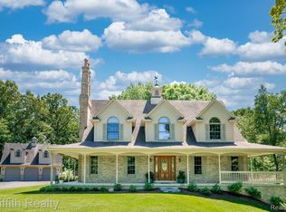 7772 Herbst Rd, Brighton, MI 48114