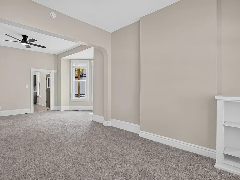 132 S Lincoln St — Photo 6