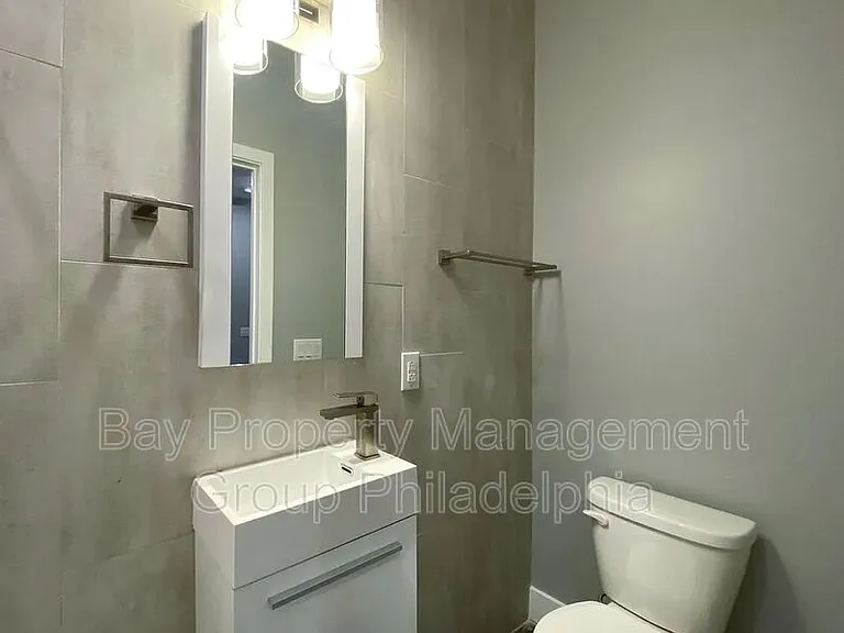 623 N 36th St #1 — Photo 16