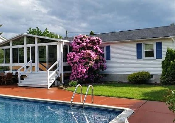 4th image of 170 Zinnia Dr
