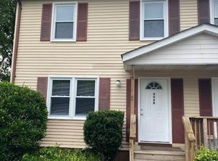 400 W Main St #B, Remington, VA 22734