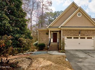 10 Robins Roost, Whispering Pines, NC 28327