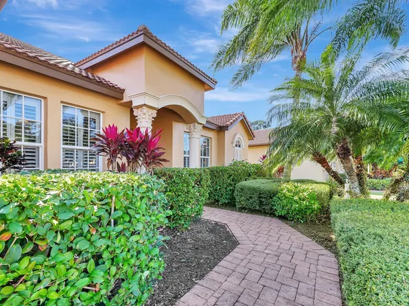 827 SW Grand Reserves Boulevard, Port St Lucie, FL 34986