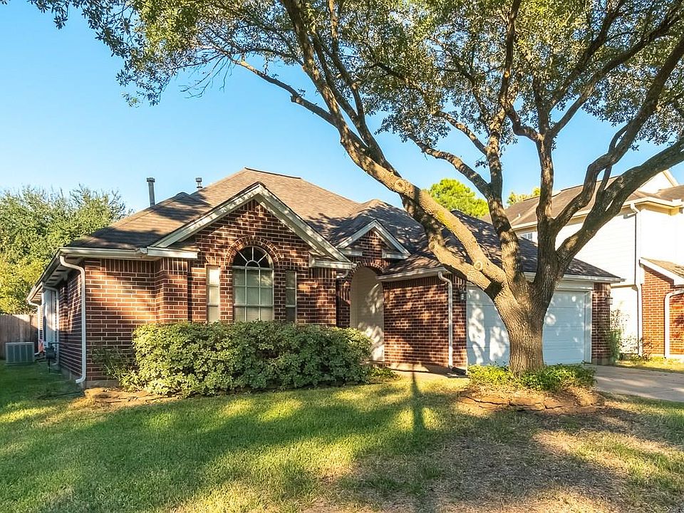 1st image of 14910 Carolina Falls Ln