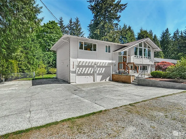 11423 38th Dr SE — Photo 2