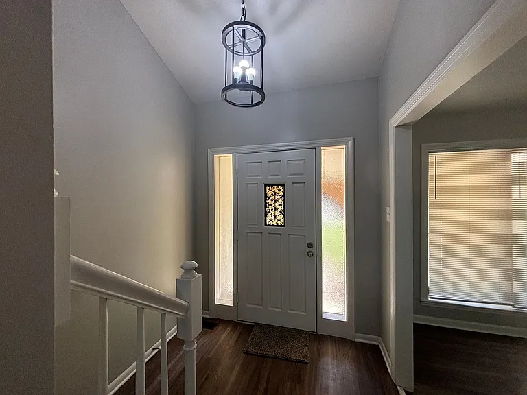 8280 Chippingham Dr — Photo 10