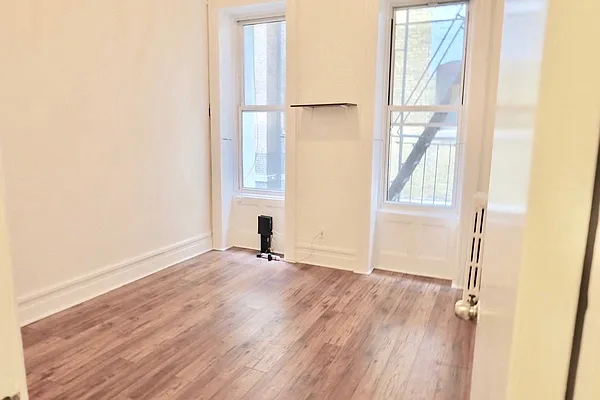 Rented by KYLM, LLC | media 15