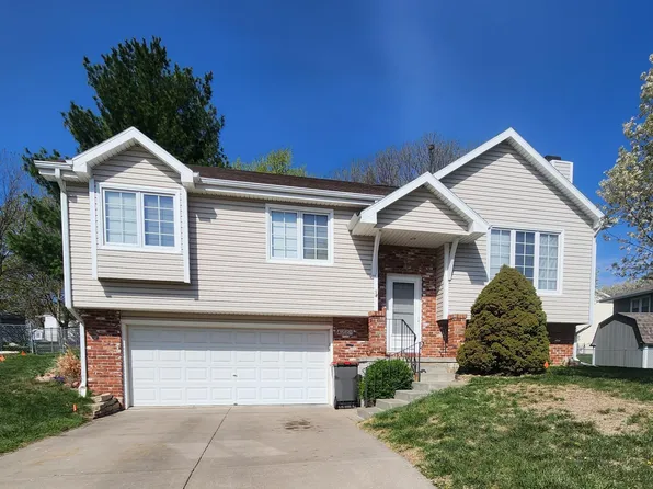 4221 Mason Dr, Lincoln, NE 68521