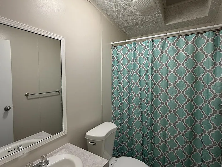 118 Walnut Ave — Photo 4