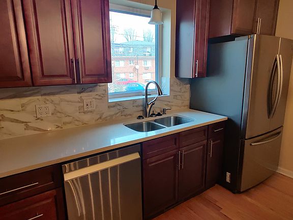 4th image of 4853 N Central Ave