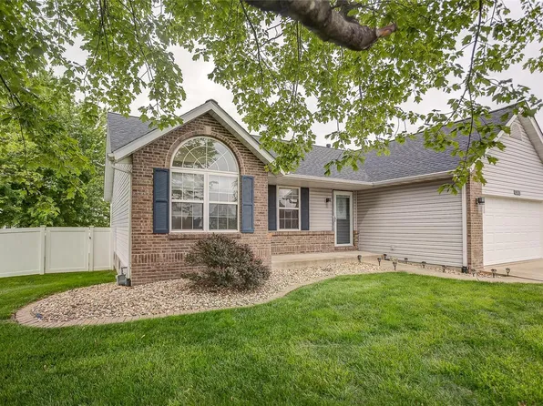 109 Stonebrooke, Troy, IL 62294