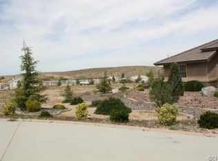 26124 Rancho St, Apple Valley, CA 92308