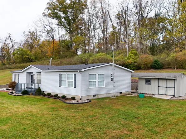 765 Stanford St, Crab Orchard, KY 40419