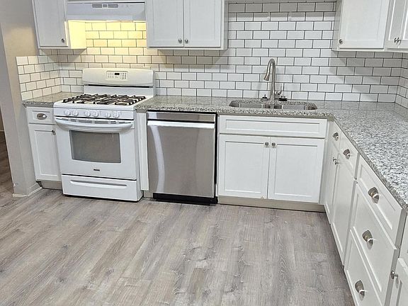 4th image of 421 57th St SW