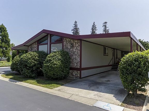2nd image of 75 Quail Hollow Dr