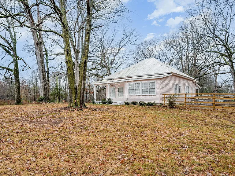 3612 E Brief Rd — Photo 24