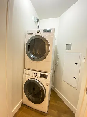 Rented by Gold & Appel Realty Corp | media 15