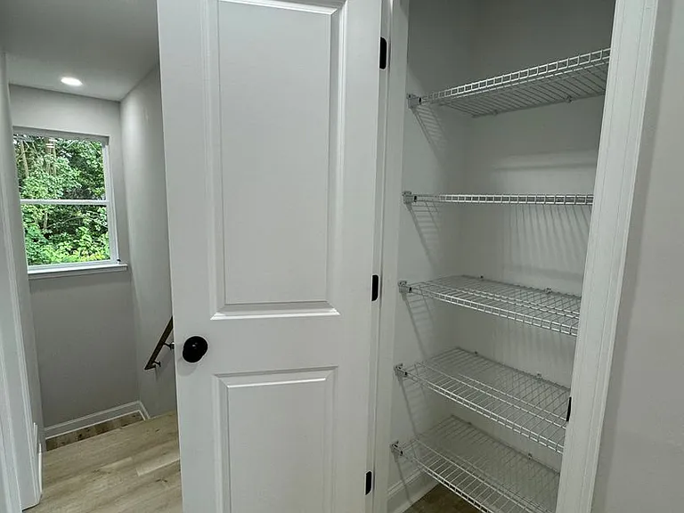 3530 Charing Cross Rd — Photo 5