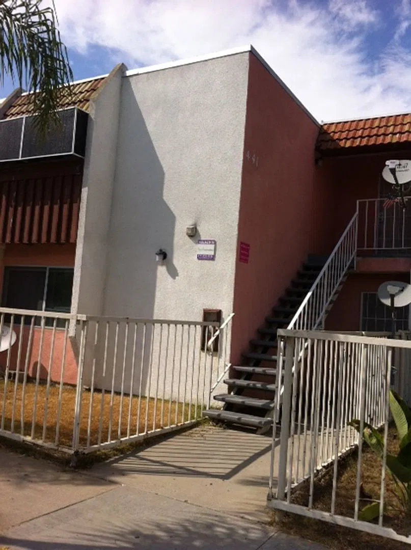441 Grant Street 1-14 — Photo 1